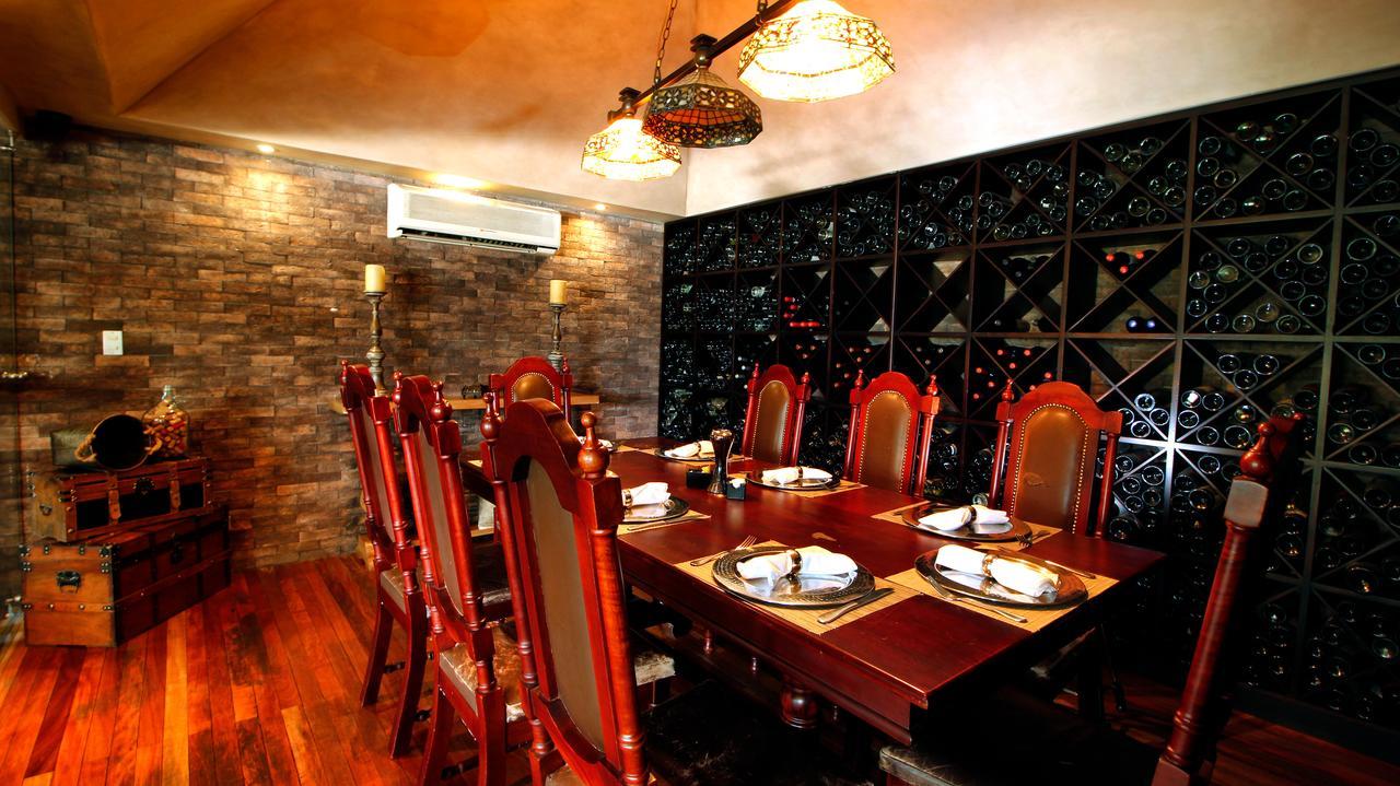 La Riviera Hotel San Antonio De Belen Екстериор снимка