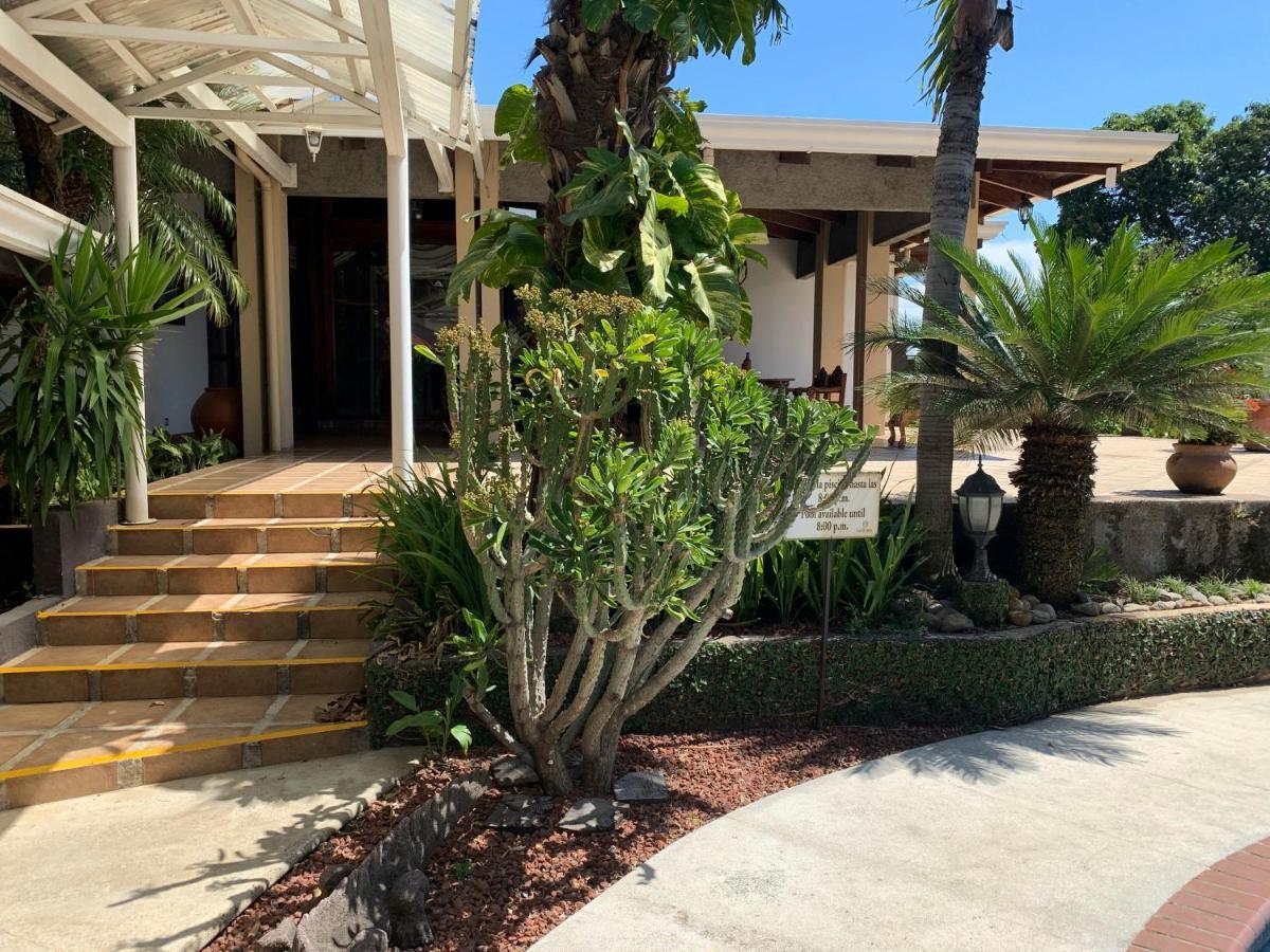 La Riviera Hotel San Antonio De Belen Екстериор снимка