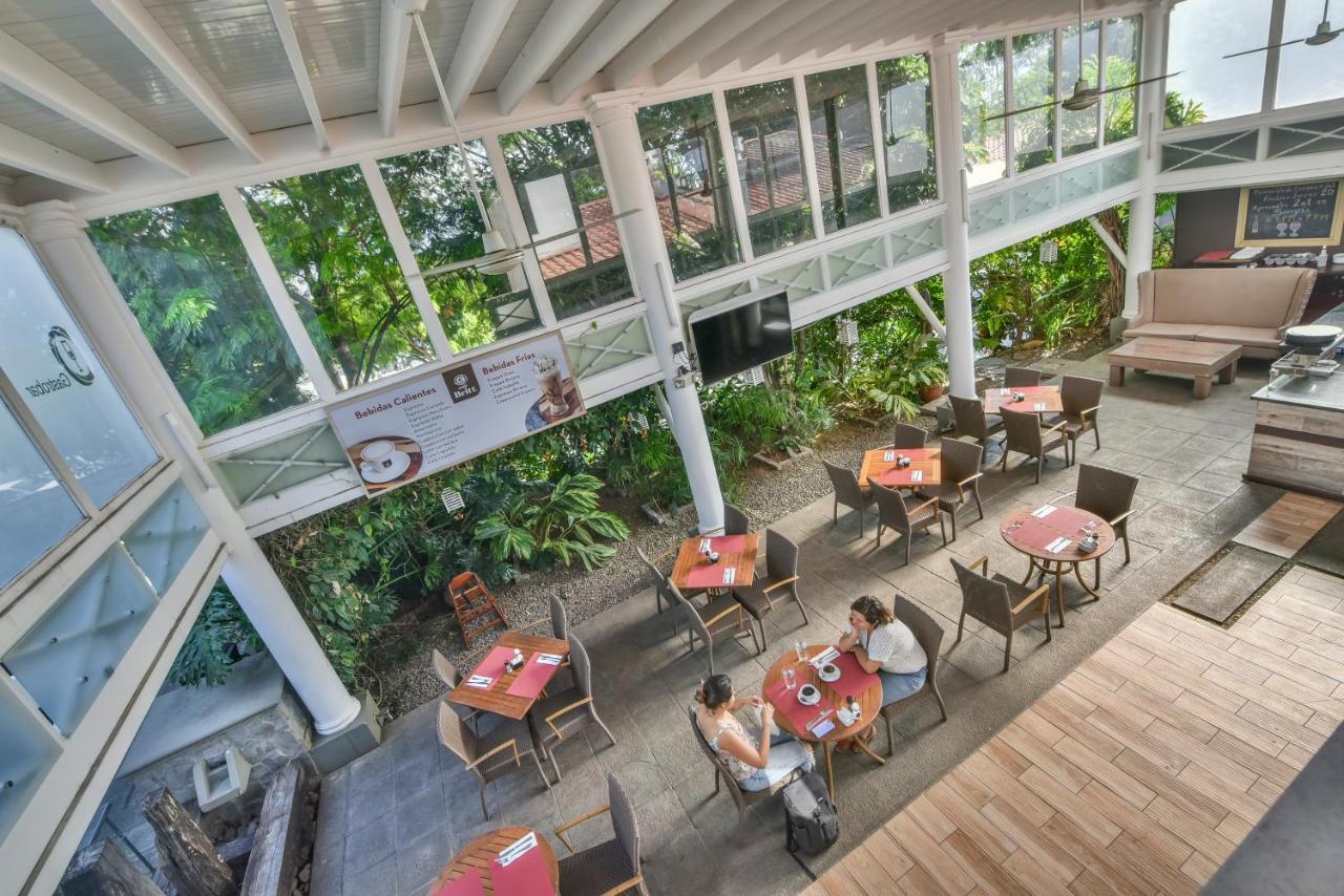 La Riviera Hotel San Antonio De Belen Екстериор снимка